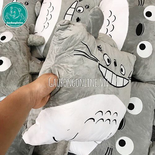 Totoro gối chăn