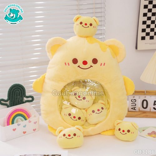 Gia Đình Butter Bear bao gồm một Butter Bear lớn có khoá kéo, bên trong có 6 Butter Bear nhỏ xinh